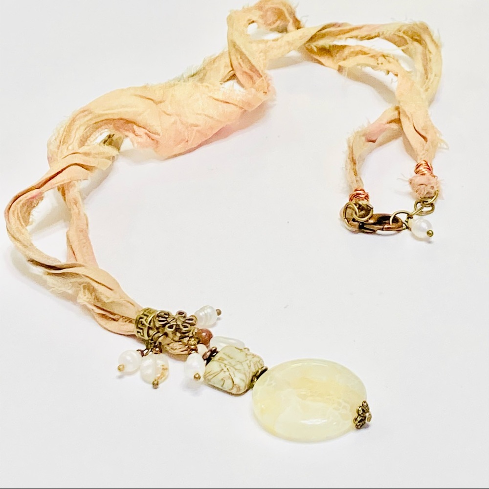 Antique Cream Agate Stone, Quartz Crystal Pebbles & Genuine Pearl Boho Necklace